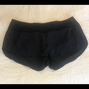 Black Lululemon Speed Up Shorts 2.5”